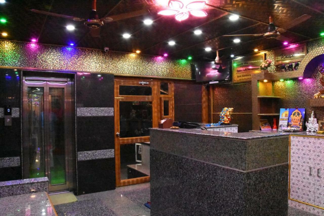 Gayathri Stay Kanchipuram Exterior foto