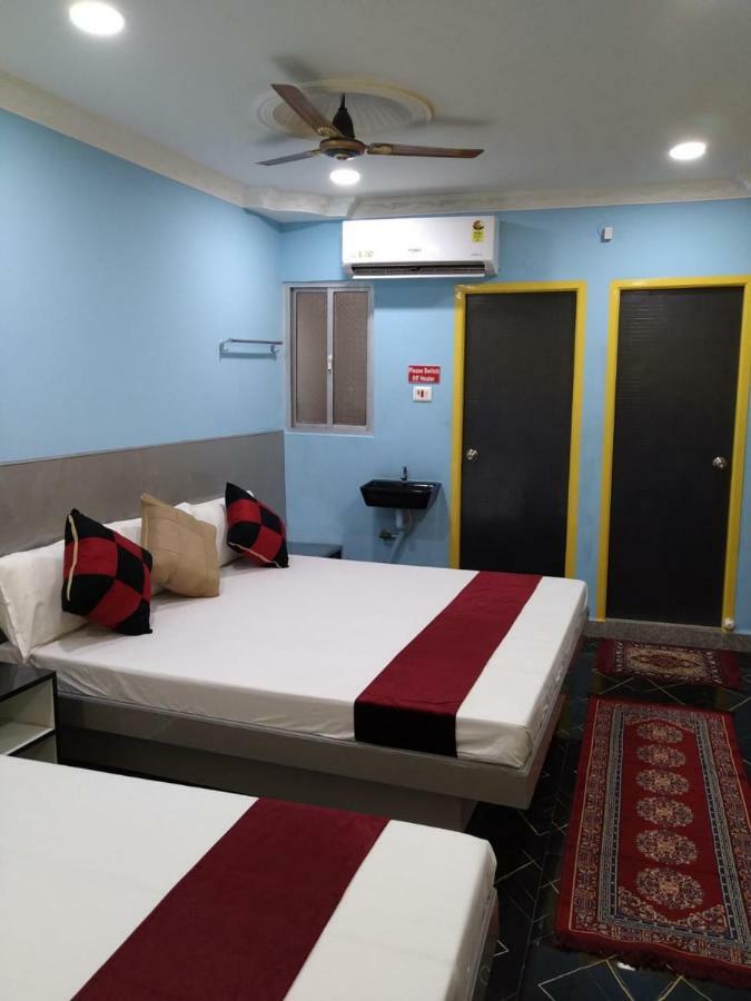 Gayathri Stay Kanchipuram Exterior foto